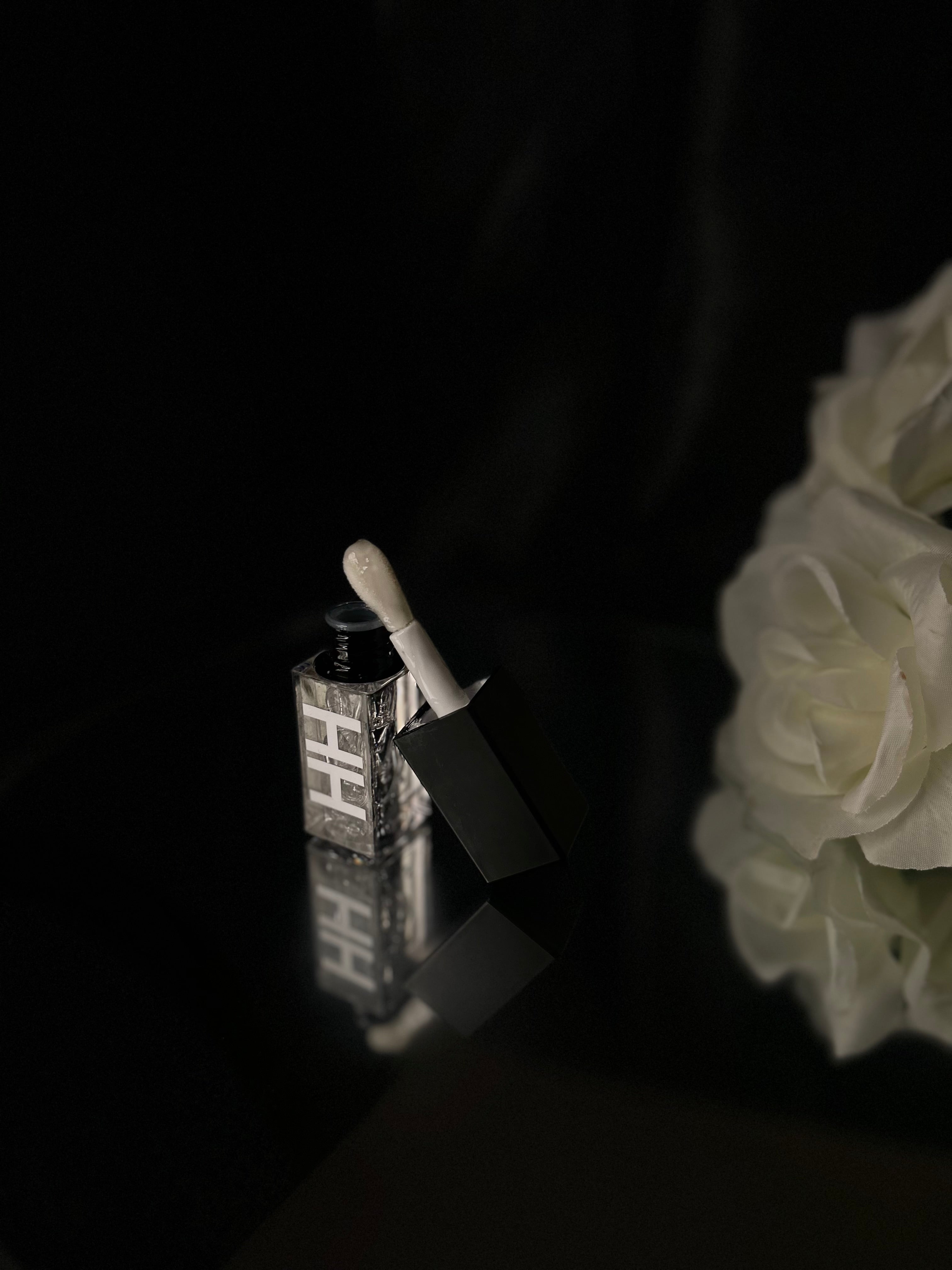 Everyday Essential Lip Oil — Strawberry